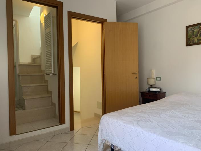 Image No.24-2 Bed Townhouse for sale