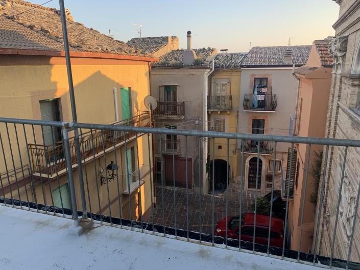 Image No.45-2 Bed Townhouse for sale