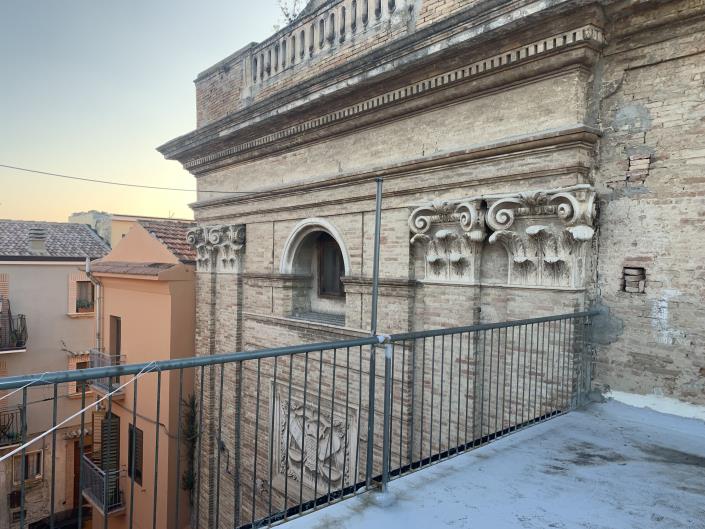 Image No.47-2 Bed Townhouse for sale