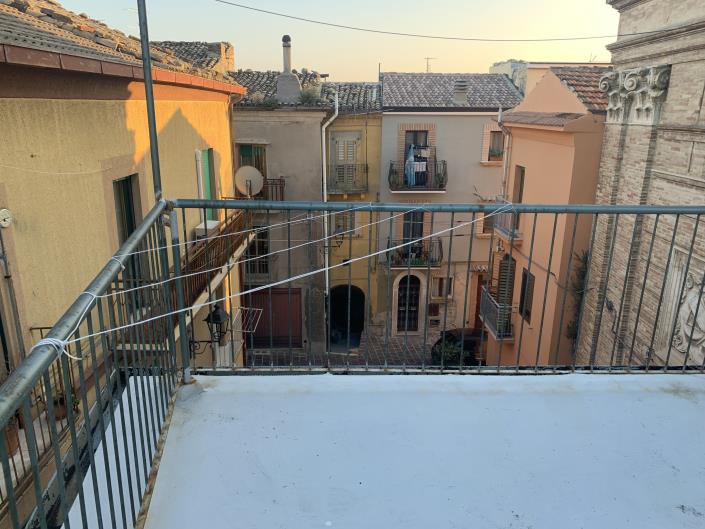 Image No.48-2 Bed Townhouse for sale