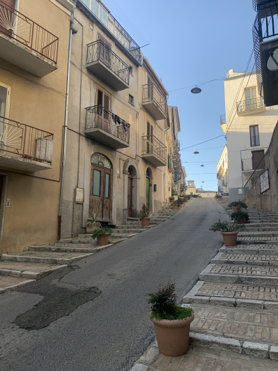 Image No.45-4 Bed Townhouse for sale