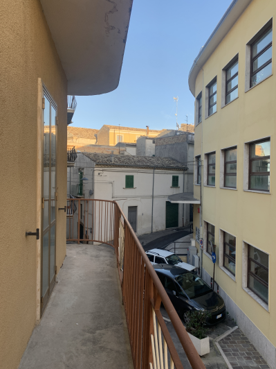 Image No.12-4 Bed Townhouse for sale