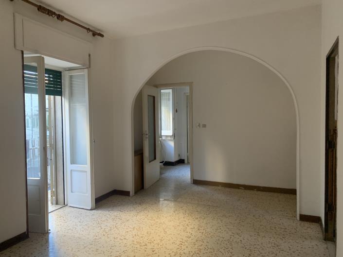 Image No.13-4 Bed Townhouse for sale