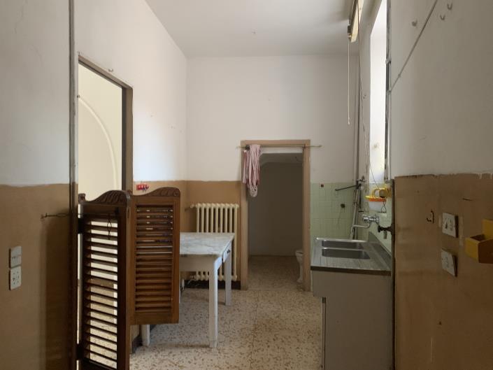 Image No.18-4 Bed Townhouse for sale