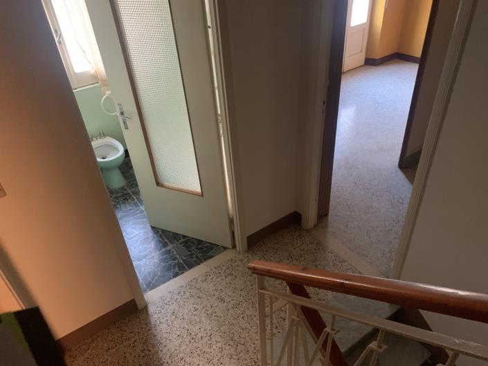 Image No.30-4 Bed Townhouse for sale