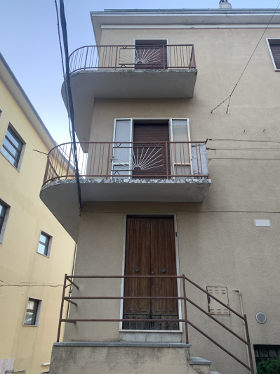 Image No.3-4 Bed Townhouse for sale