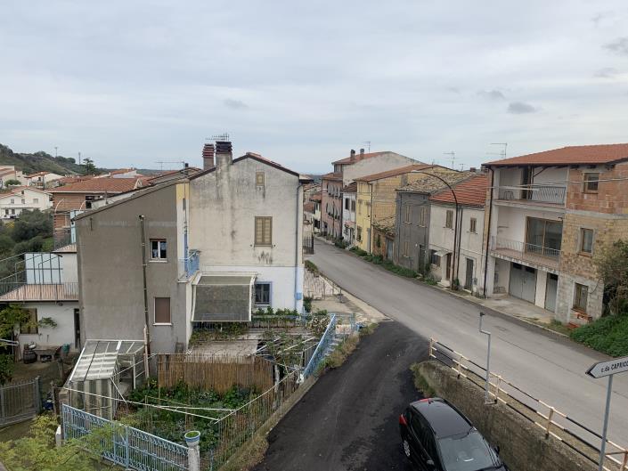 Image No.58-5 Bed Property for sale