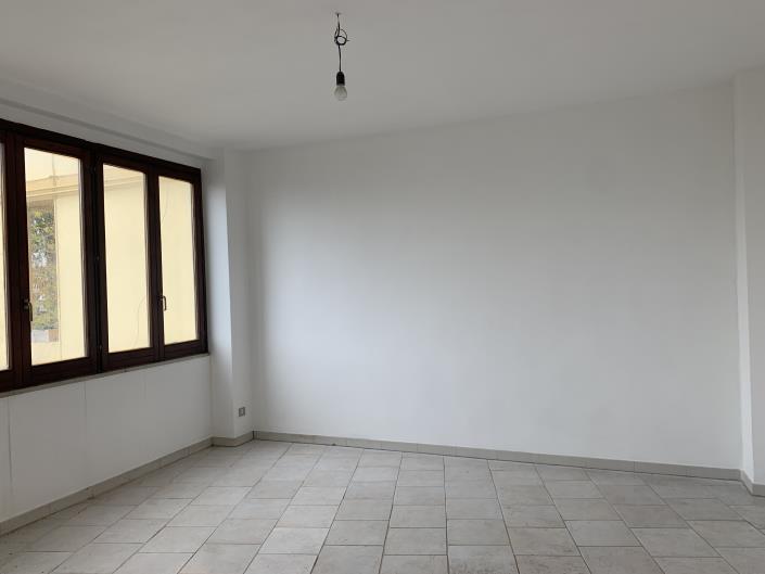 Image No.24-5 Bed Property for sale