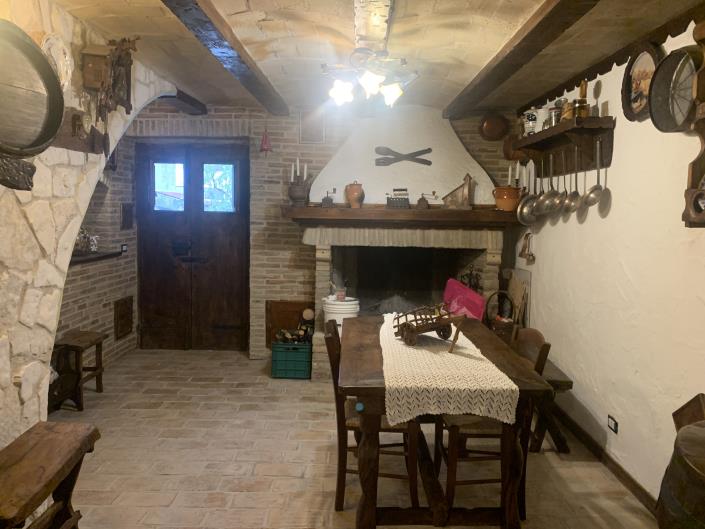 Image No.5-5 Bed Country Property for sale