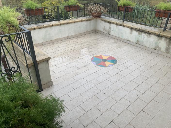 Image No.22-5 Bed Country Property for sale