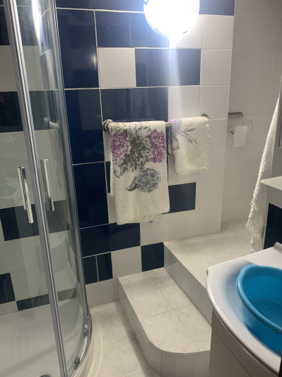 Image No.33-5 Bed Country Property for sale