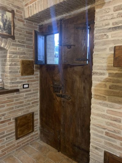 Image No.35-5 Bed Country Property for sale