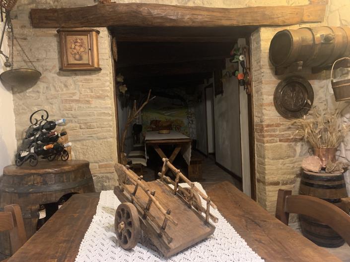 Image No.6-5 Bed Country Property for sale