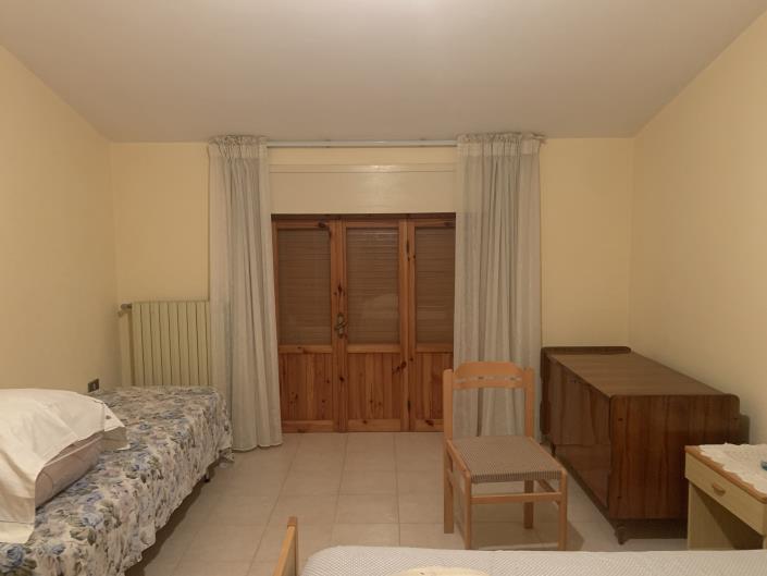 Image No.53-5 Bed Country Property for sale