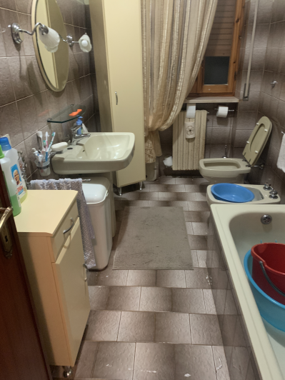 Image No.55-5 Bed Country Property for sale