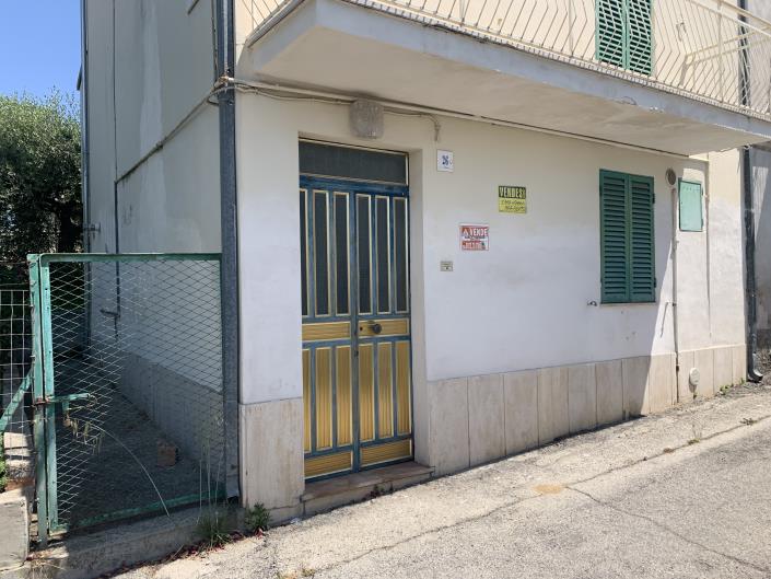 Image No.6-4 Bed Townhouse for sale