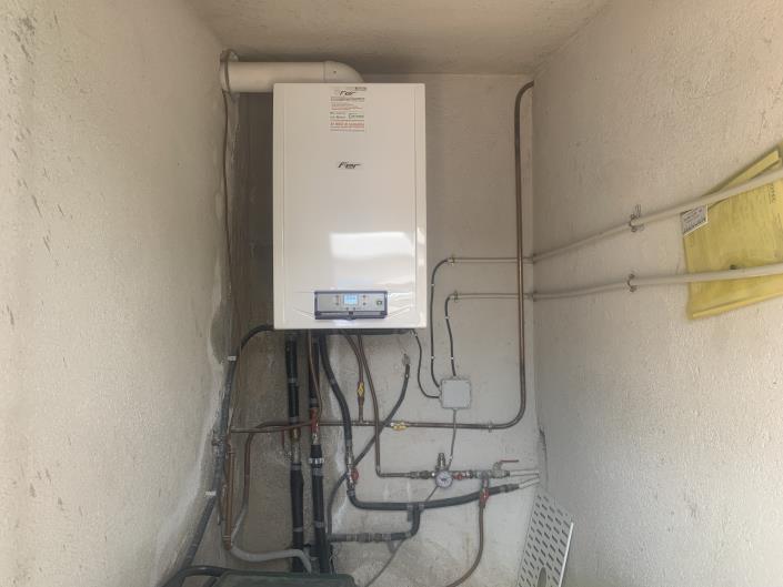 Image No.30-3 Bed Country Property for sale