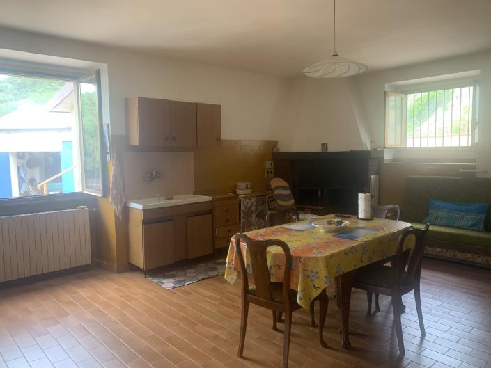 Image No.12-3 Bed Country Property for sale