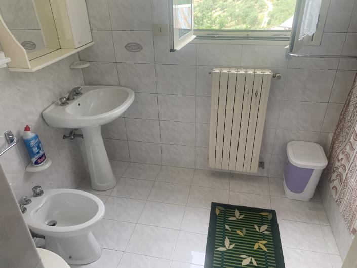 Image No.22-3 Bed Country Property for sale