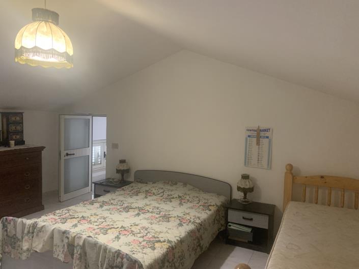 Image No.24-3 Bed Country Property for sale