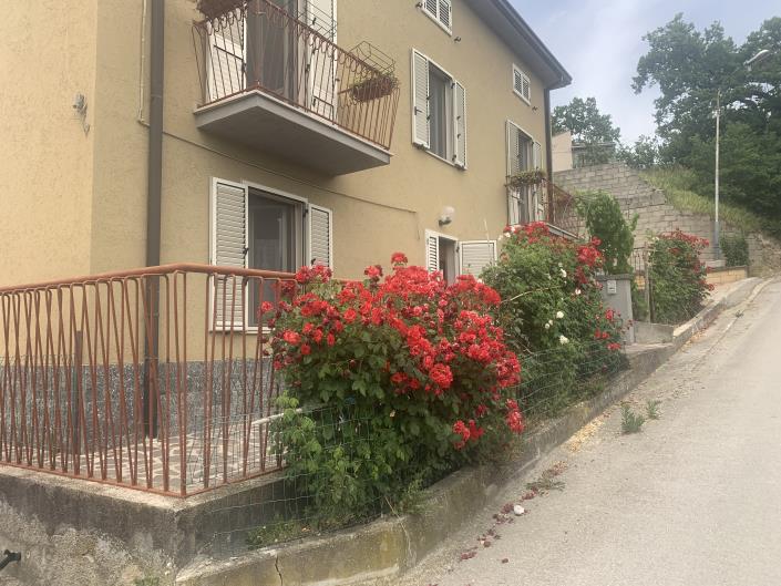 Image No.3-3 Bed Country Property for sale