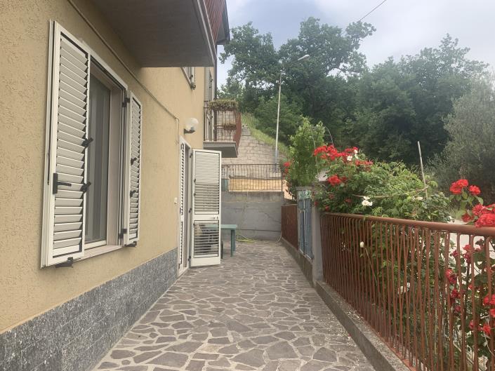 Image No.58-3 Bed Country Property for sale