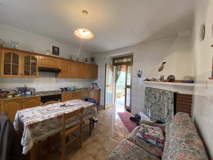 Image No.4-3 Bed Country Property for sale