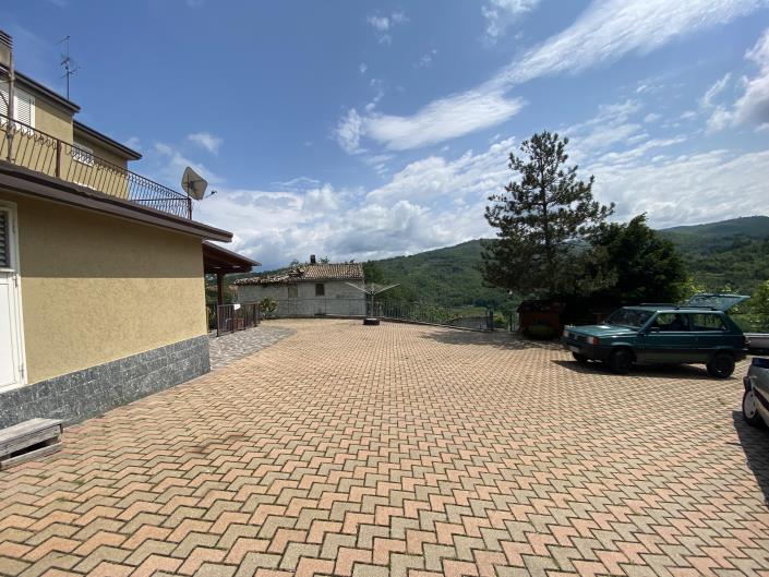 Image No.45-3 Bed Country Property for sale