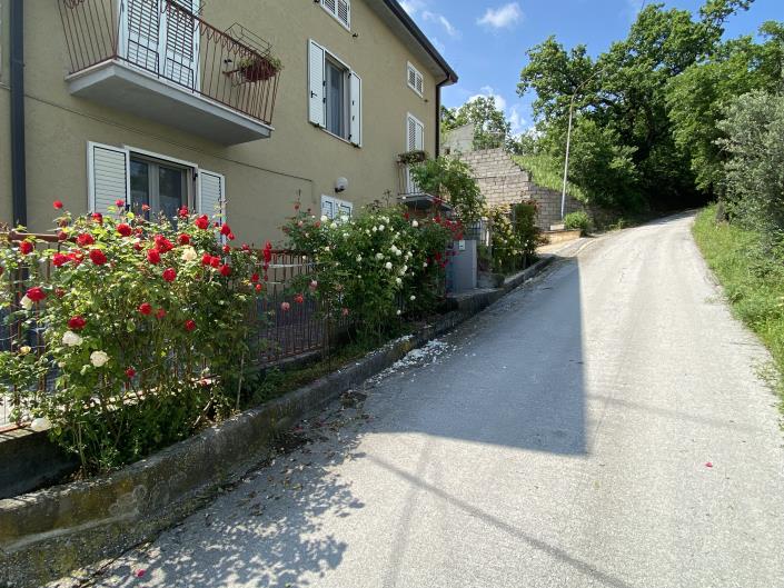 Image No.27-3 Bed Country Property for sale