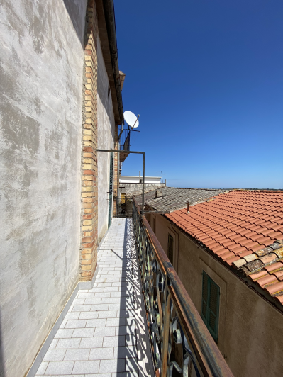 Image No.1-3 Bed Apartment for sale