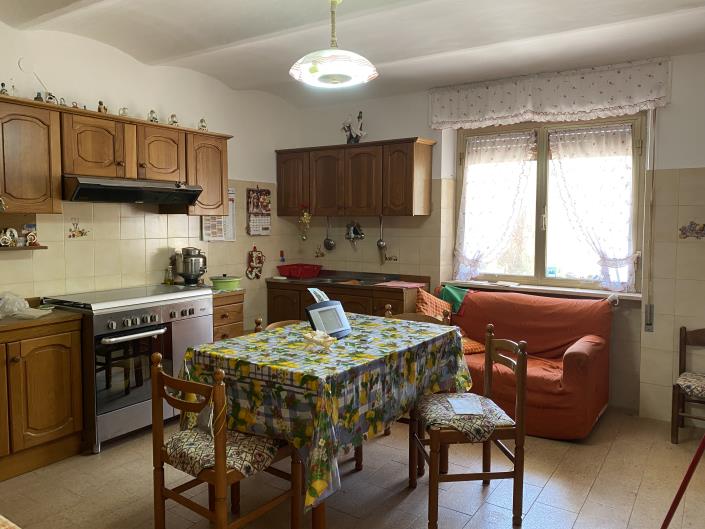 Image No.5-3 Bed Property for sale