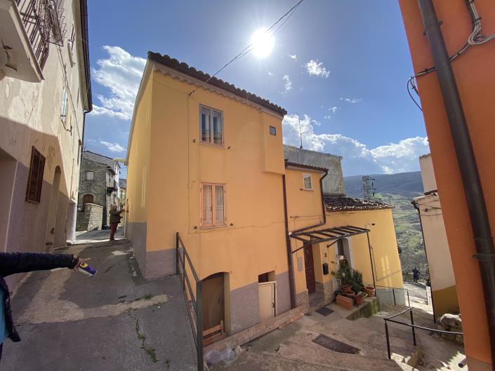 Image No.1-2 Bed Village House for sale