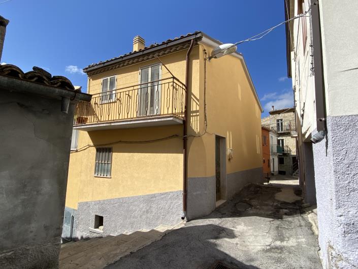 Image No.2-Maison de village de 2 chambres à vendre à Montazzoli