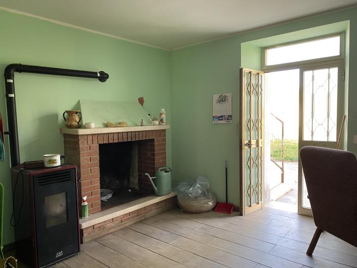 Image No.11-4 Bed Country House for sale