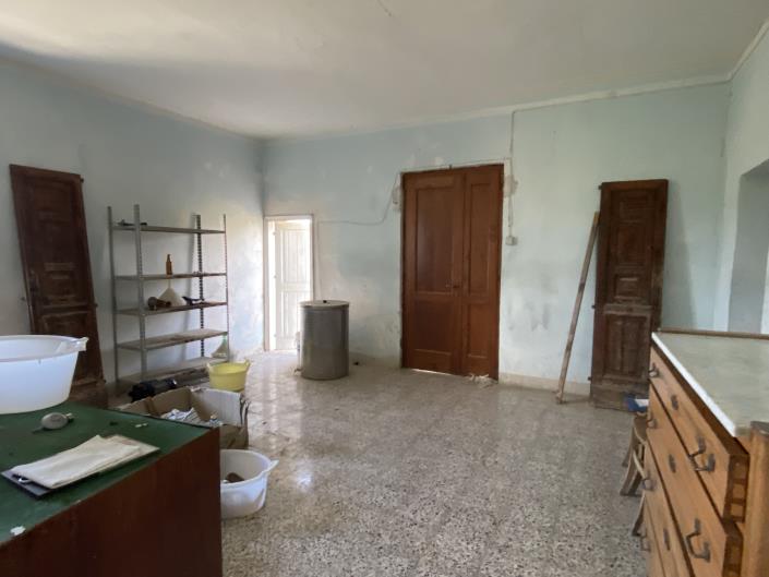 Image No.27-4 Bed Country House for sale