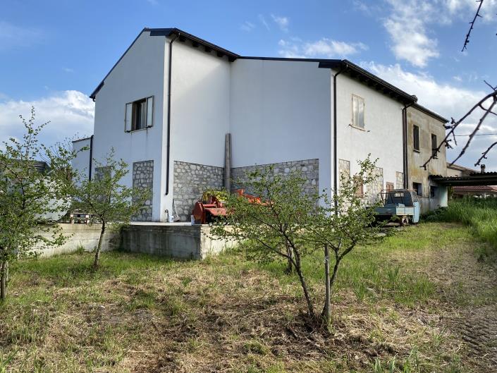 Image No.3-4 Bed Country House for sale