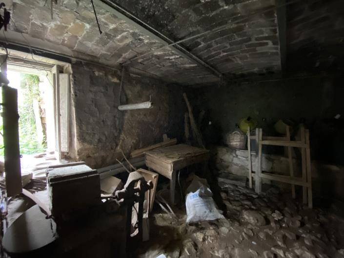 Image No.26-3 Bed Country Property for sale