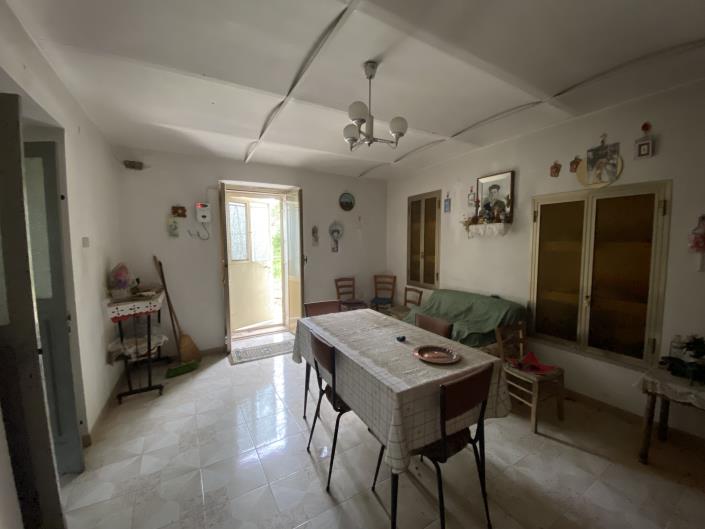 Image No.3-3 Bed Country Property for sale