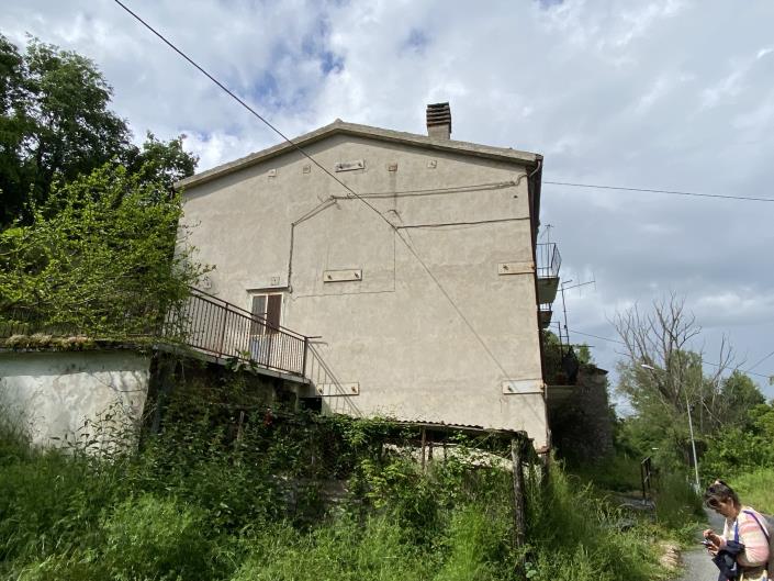 Image No.40-3 Bed Country Property for sale