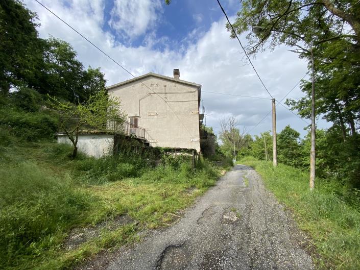 Image No.46-3 Bed Country Property for sale