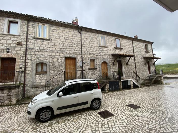 Image No.20-2 Bed Apartment for sale