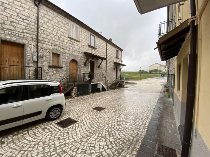 Image No.21-2 Bed Apartment for sale