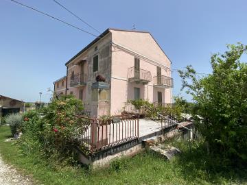 1 - Guardiagrele, Country House