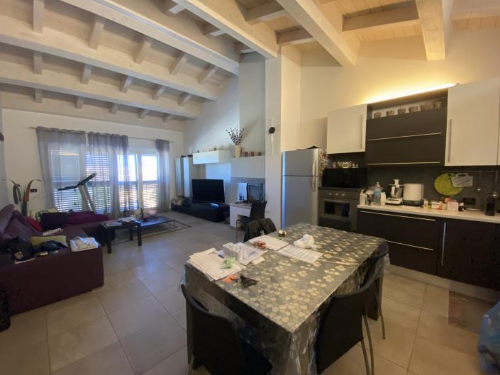 Image No.5-2 Bed House for sale