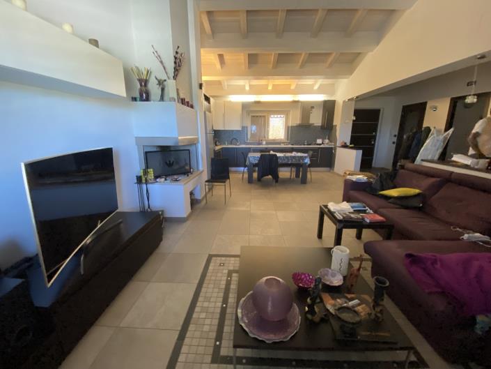 Image No.6-2 Bed House for sale