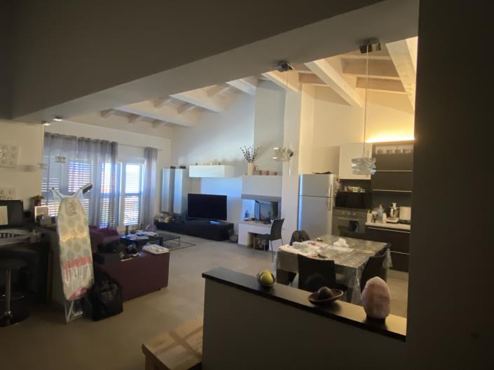 Image No.25-2 Bed House for sale