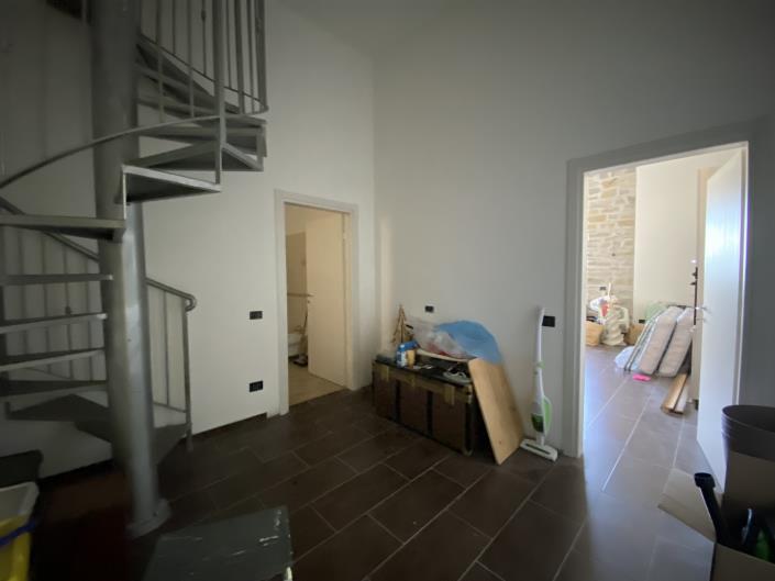 Image No.32-2 Bed House for sale