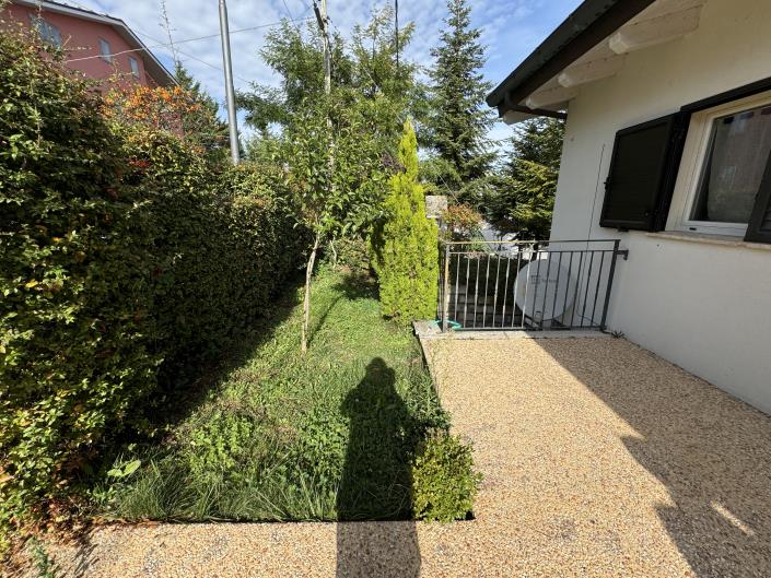 Image No.49-2 Bed House for sale