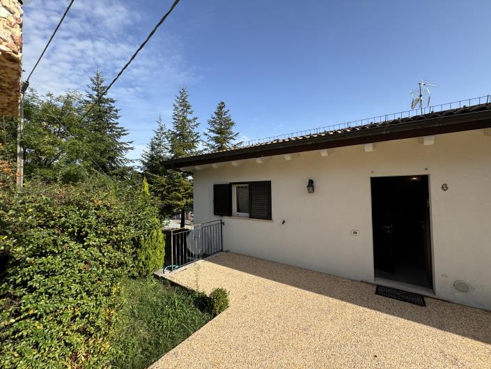 Image No.54-2 Bed House for sale