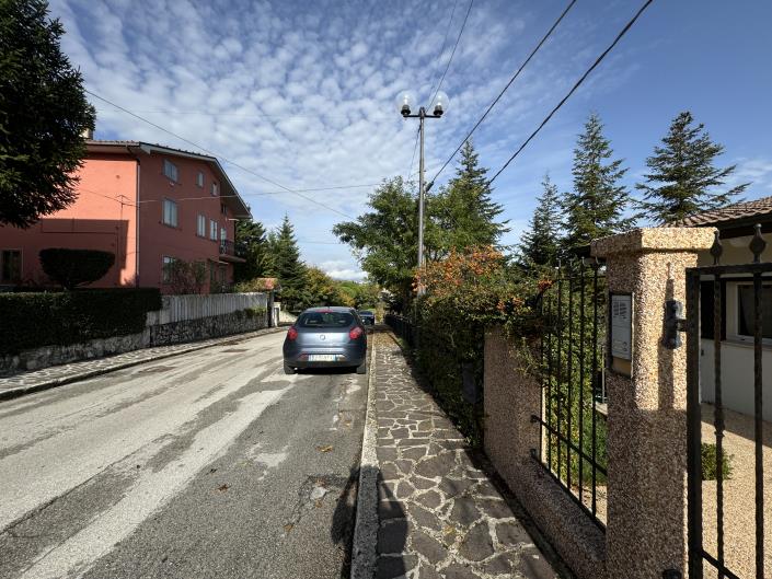 Image No.60-2 Bed House for sale